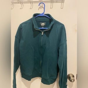 Roots sweater good as new, size xs but will fit up to medium